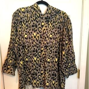Women’s Cato pull over hoodie size 22/24. Leopard print. Soft warm cozy comfort